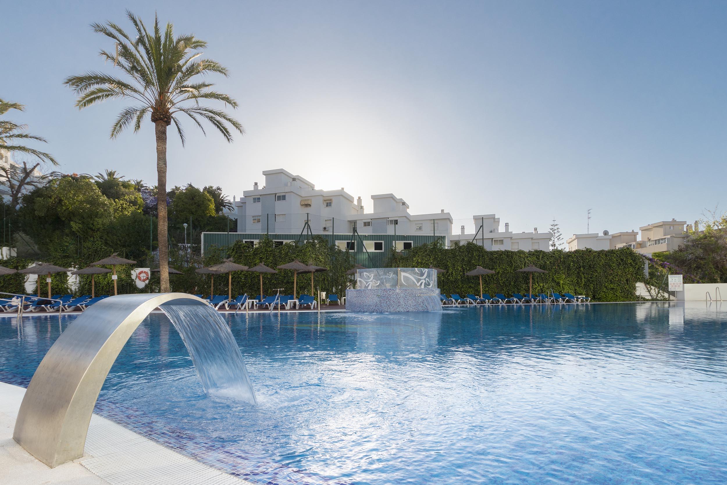 Hotel Palia Las Palomas Торемолинос Екстериор снимка