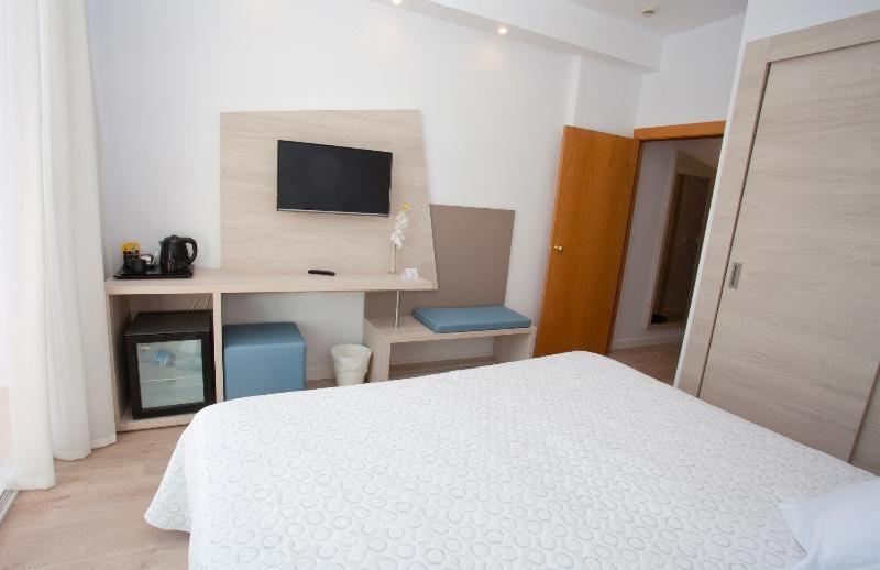 Hotel Palia Las Palomas Торемолинос Стая снимка